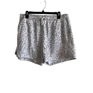 Marika elastic waist running shorts. Size XL